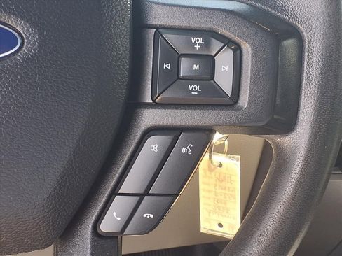 Used 2022 Ford F250 XL w/ Power Equipment Group image 17