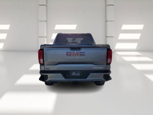 Used 2023 GMC Sierra 1500 Elevation w/ X31 Off-Road Package AWD/4WD image 6