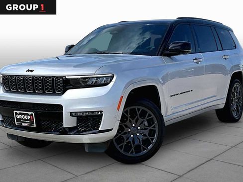 Used 2025 Jeep Grand Cherokee L Summit AWD/4WD image 1