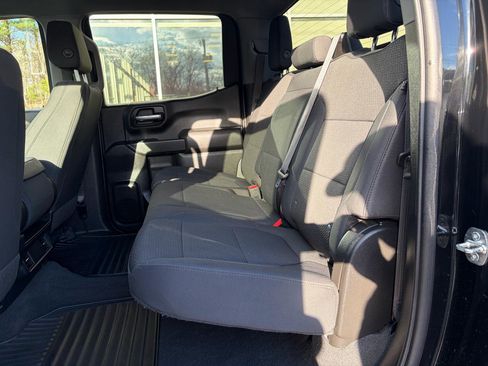 Used 2021 Chevrolet Silverado 1500 Custom Trail Boss AWD/4WD image 40