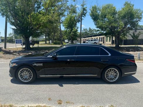 Used 2022 Genesis G90 3.3T Premium RWD image 11
