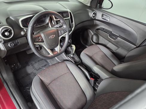 Used 2018 Chevrolet Sonic LT w/ Convenience Package FWD image 14