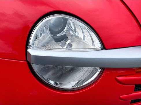 Used 2003 Chevrolet SSR w/ Preferred Equipment Group RWD image 30