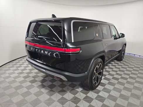 Used 2024 Rivian R1S Adventure AWD/4WD image 5