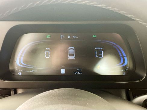 Used 2025 Hyundai Elantra Sport w/ Cargo Package FWD image 18