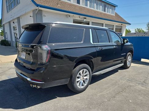 Used 2026 Chevrolet Suburban Premier AWD/4WD image 3