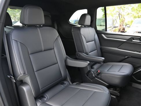 New 2026 GMC Acadia Elevation w/ Black Edition FWD image 25