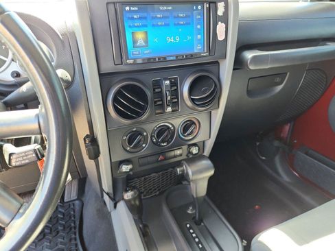 Used 2010 Jeep Wrangler Unlimited Sport AWD/4WD image 27