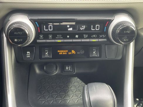 Used 2019 Toyota RAV4 XLE w/ Convenience Package image 31