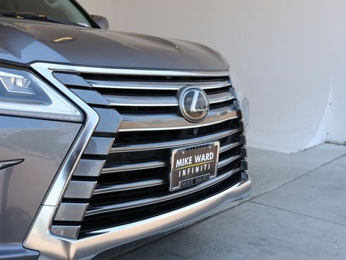 Used 2017 Lexus LX 570 4WD w/ Luxury Package image 59
