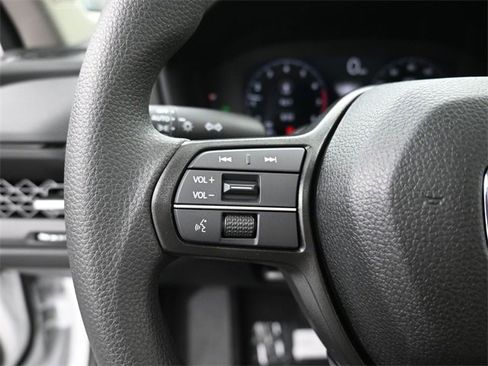 New 2025 Honda Accord SE image 12