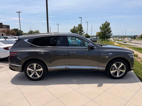 Used 2023 Genesis GV80 2.5T w/ Advanced Package AWD/4WD image 6