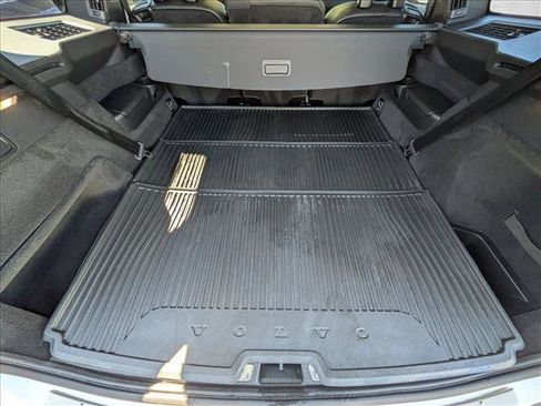 Used 2016 Volvo XC90 T6 Momentum w/ Protection Package Plus AWD/4WD image 6