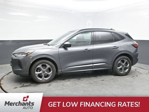Used 2023 Ford Escape ST-Line w/ Tech Pack #1 AWD/4WD image 3