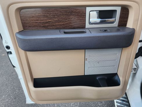 Used 2014 Ford F150 Lariat w/ Equipment Group 502A Luxury image 19