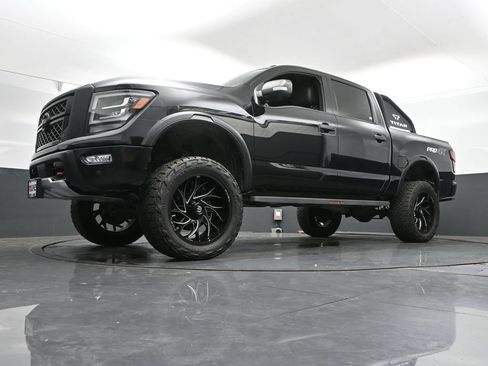 Used 2021 Nissan Titan PRO-4X w/ Pro-4x Convenience Package AWD/4WD image 48