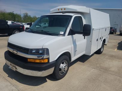 Used 2021 Chevrolet Express 3500 w/ Power Convenience Package