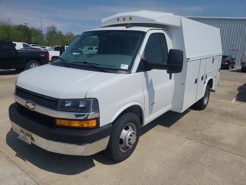 Used 2021 Chevrolet Express 3500 w/ Power Convenience Package image 1