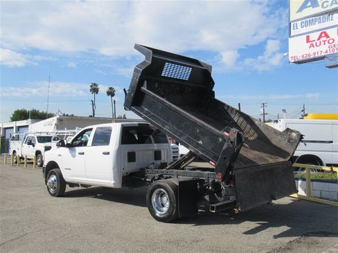 Used 2022 RAM 3500 Tradesman w/ Chrome Appearance Group image 3