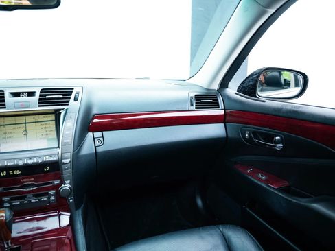 Used 2008 Lexus LS 460 RWD image 39