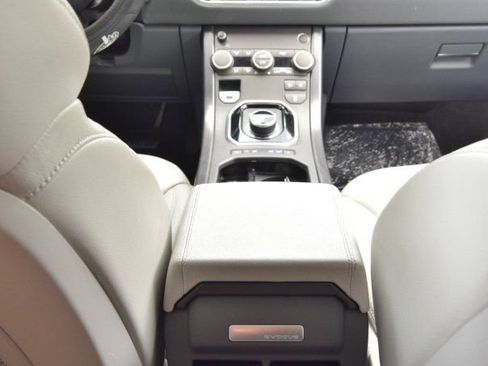 Used 2019 Land Rover Range Rover Evoque SE AWD/4WD image 29
