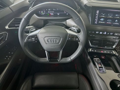Used 2022 Audi e-tron GT Prestige w/ Prestige Package image 5