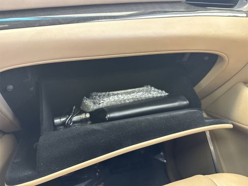 Used 2019 Cadillac Escalade Platinum image 25