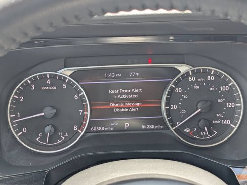 Used 2025 Nissan Pathfinder SV AWD/4WD image 40