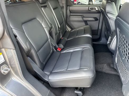New 2025 Ford Bronco Badlands image 14