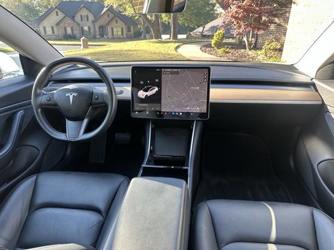 Used 2019 Tesla Model 3 Long Range image 12