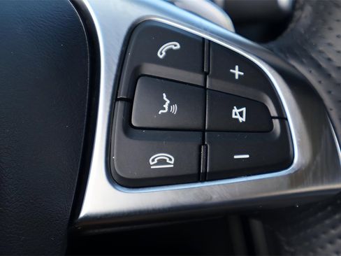 Used 2019 Mercedes-Benz GLC 300 image 22