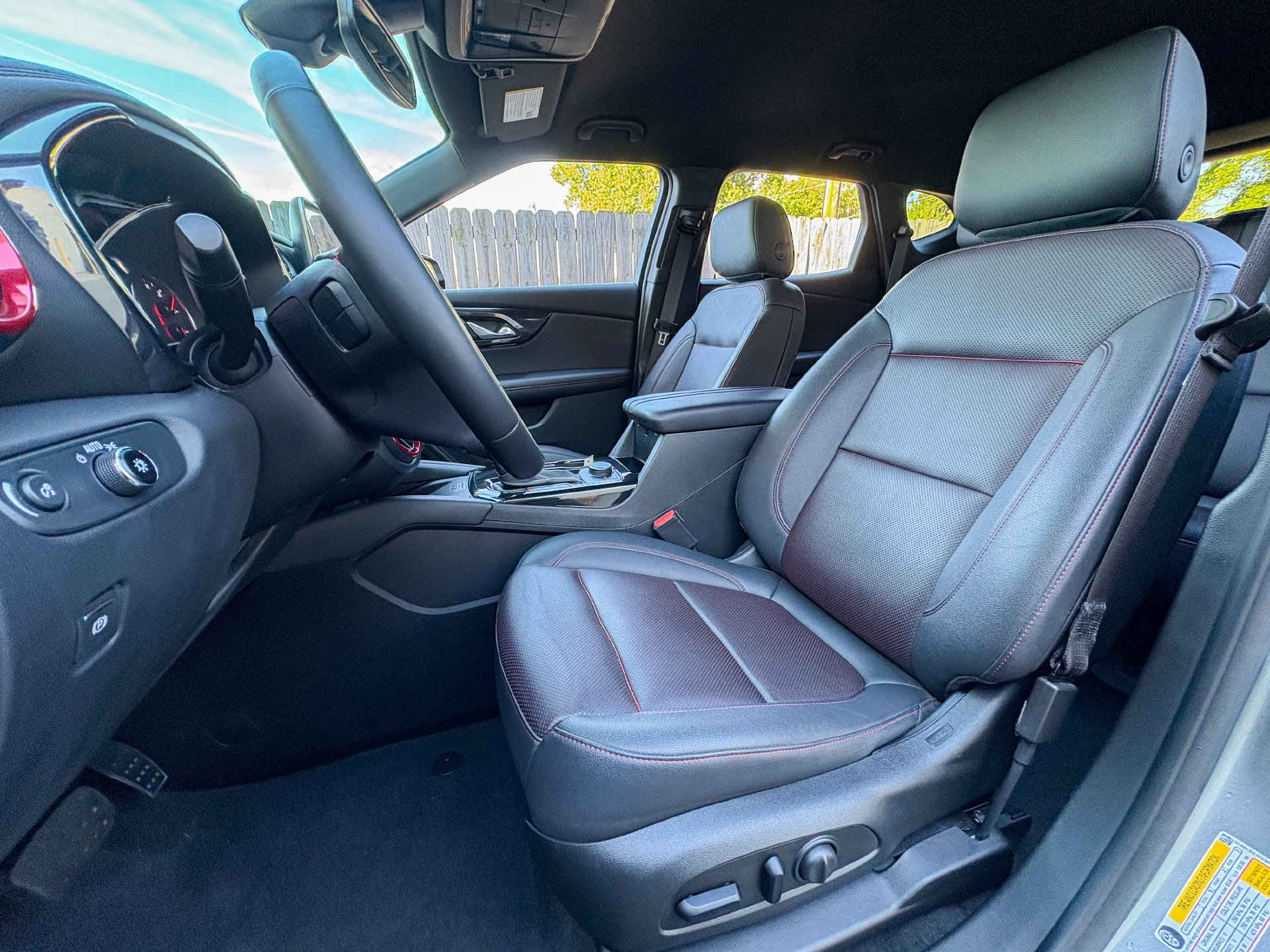 Used 2023 Chevrolet Blazer RS FWD image 26