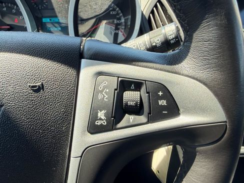 Used 2017 Chevrolet Equinox LT w/ Convenience Package FWD image 44