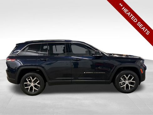 Used 2023 Jeep Grand Cherokee Limited image 11