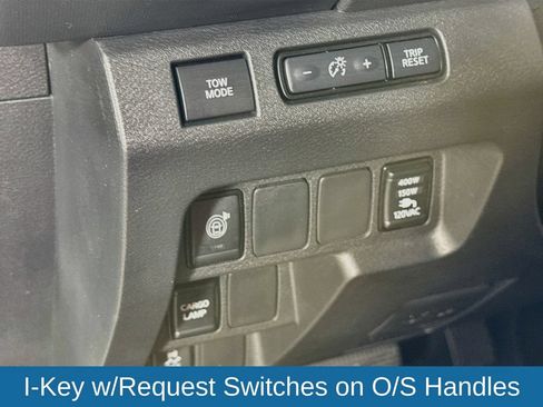 Used 2022 Nissan Frontier SV RWD image 12