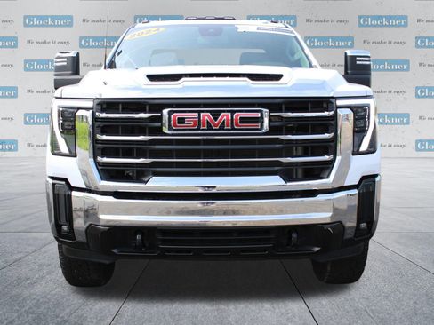 Used 2024 GMC Sierra 3500 SLT image 2