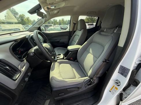 Used 2020 Chevrolet Colorado W/T w/ WT Convenience Package AWD/4WD image 9