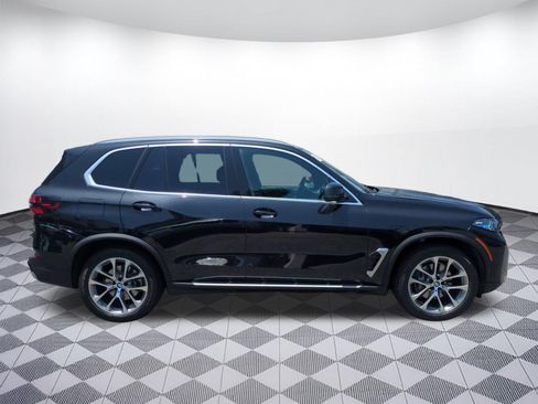 Used 2024 BMW X5 sDrive40i w/ Premium Package RWD image 6