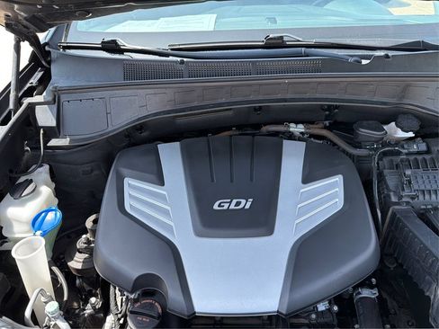 Used 2019 Hyundai Santa Fe XL FWD image 12