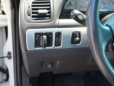 Used 2002 Ford Thunderbird RWD image 22