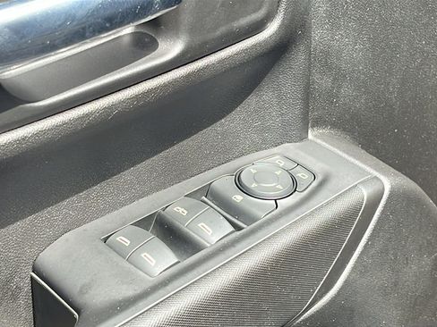 Used 2022 Chevrolet Silverado 1500 Custom image 12
