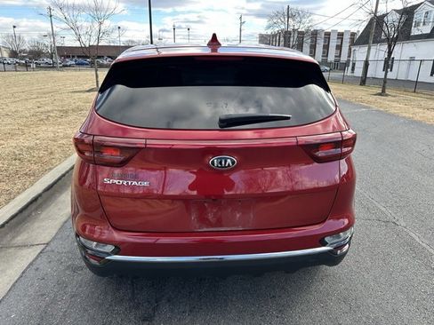 Used 2020 Kia Sportage LX image 18