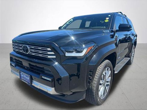 Certified 2026 Toyota 4Runner Limited AWD/4WD image 2