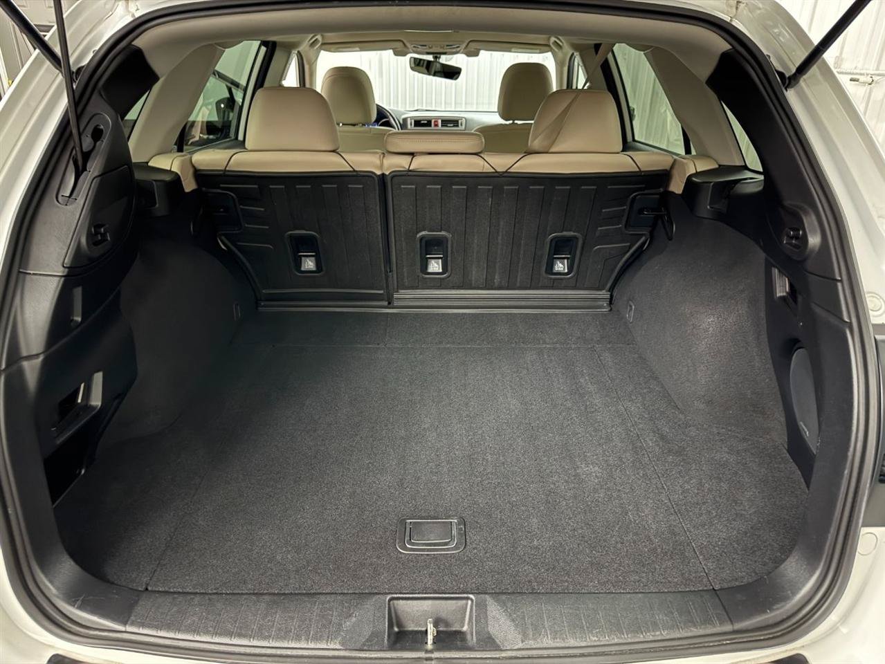 Used 2017 Subaru Outback 2.5i Limited AWD/4WD image 10