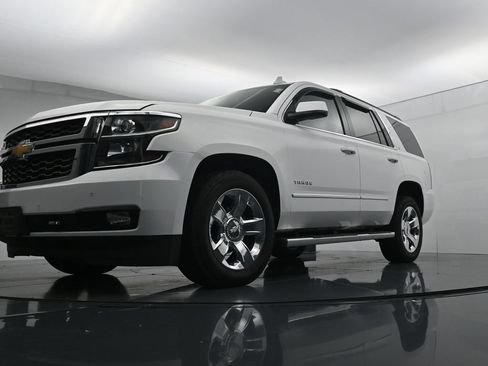Used 2017 Chevrolet Tahoe LT w/ LT Signature Package AWD/4WD image 37