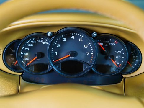 Used 2000 Porsche 911 Carrera image 71