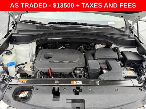Used 2017 Hyundai Santa Fe Sport w/ 2.4L Tech Package 04 FWD image 11