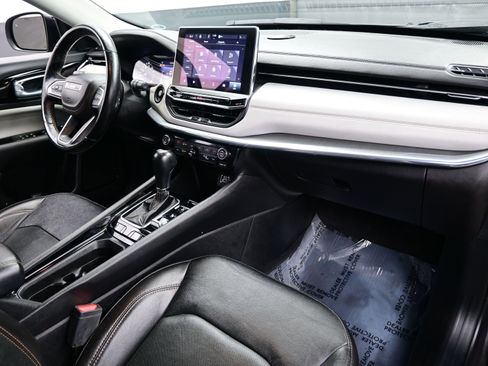 Used 2022 Jeep Compass Limited image 14