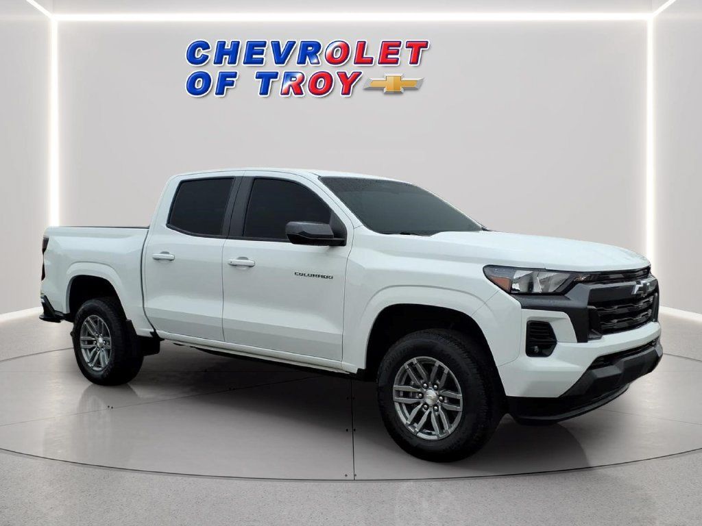 Used 2023 Chevrolet Colorado LT w/ LT Convenience Package II RWD image 1