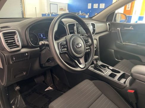 Used 2018 Kia Sportage LX FWD image 18